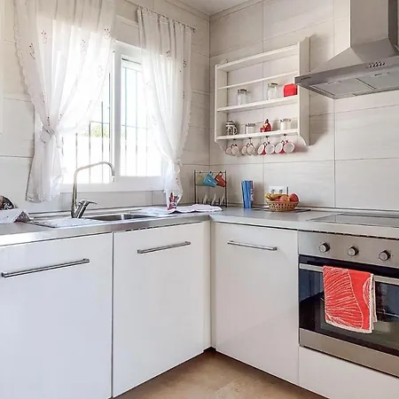 Holiday home 2 Bedroom Awesome In Chiclana De La Fronter Chiclana de la Frontera