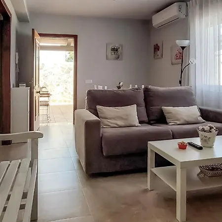 2 Bedroom Awesome In Chiclana De La Fronter *